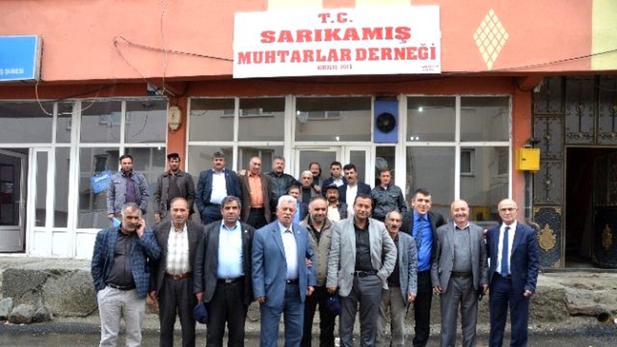 Sarıkamış\'ta Denizbank ve Ziraat Odası Çiftçileri Unutmadı