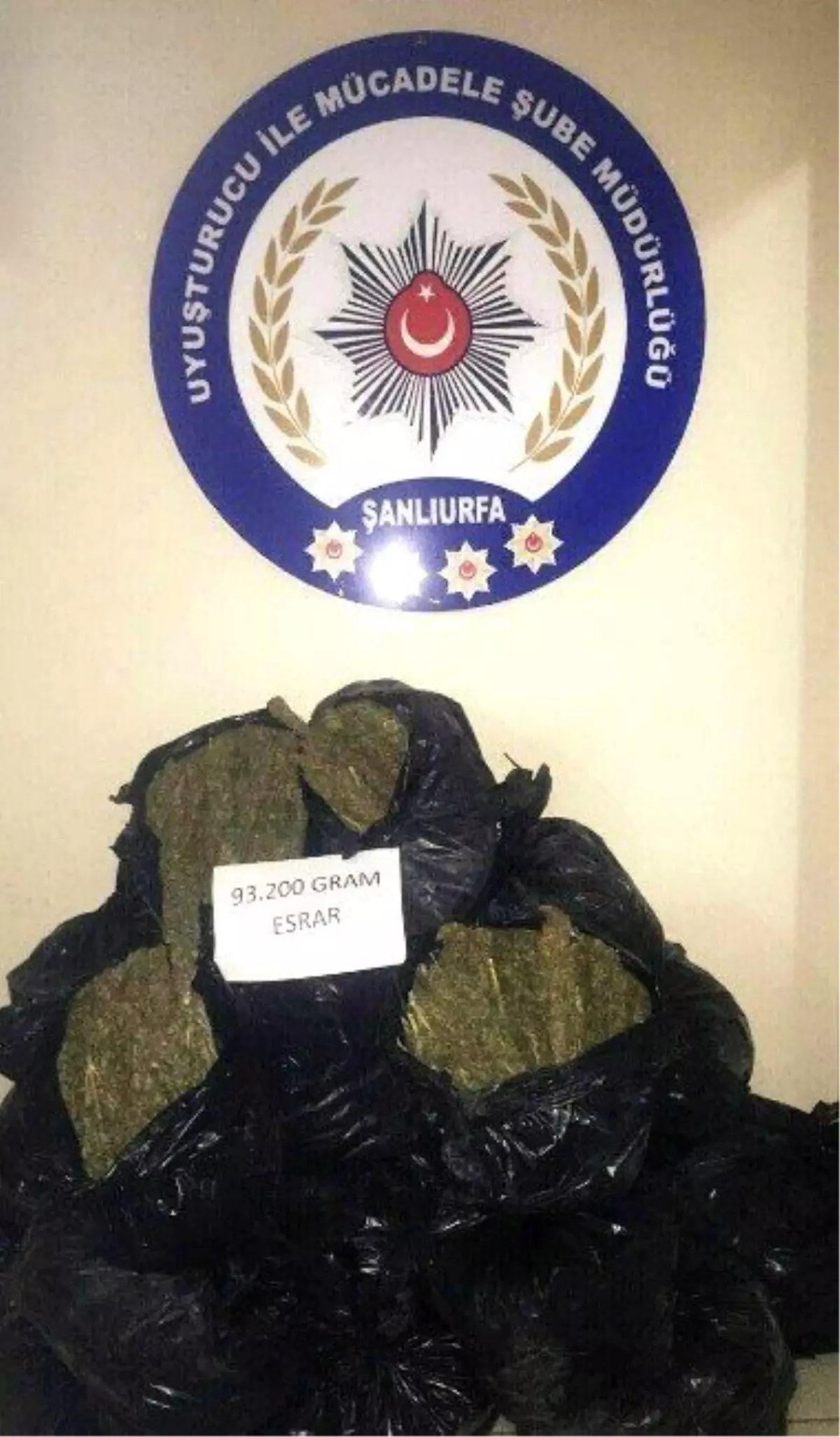 Suç Makinesi 93 Kilo Esrarla Yakalandı