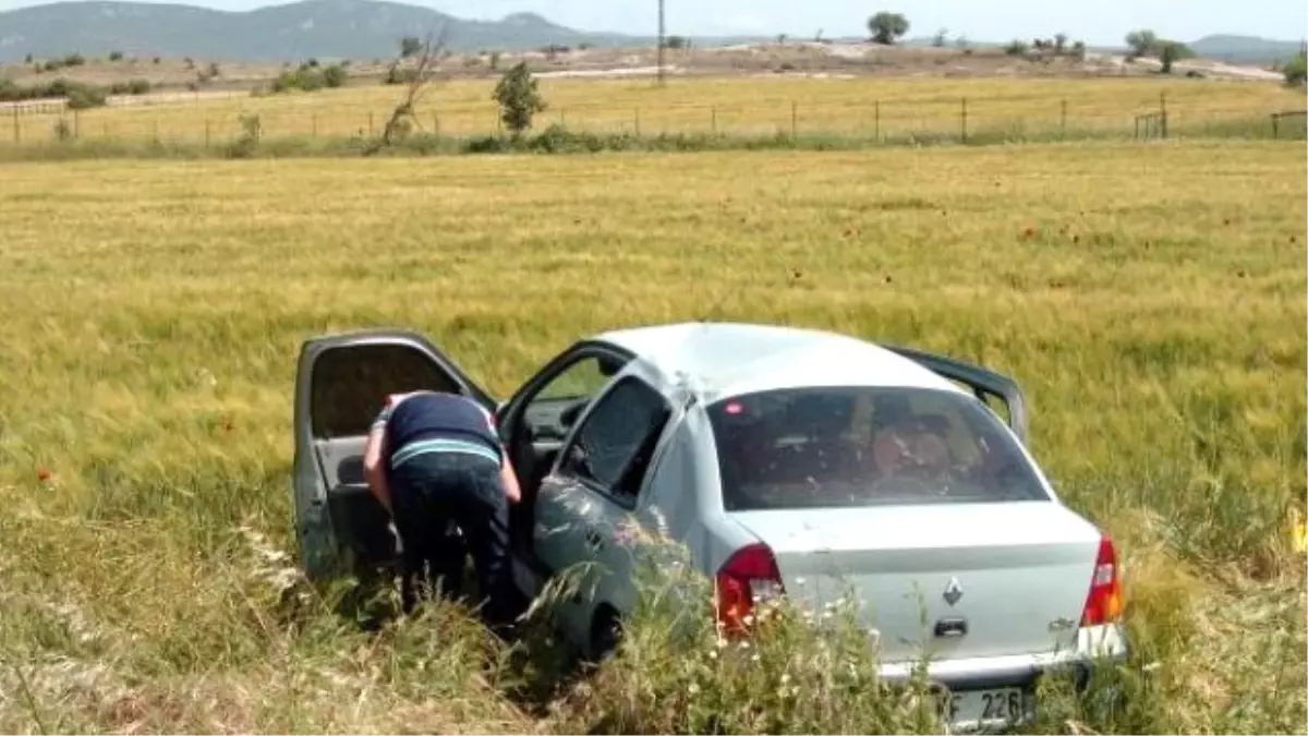 Tarlaya Uçan Otomobilde Minik Mert Öldü