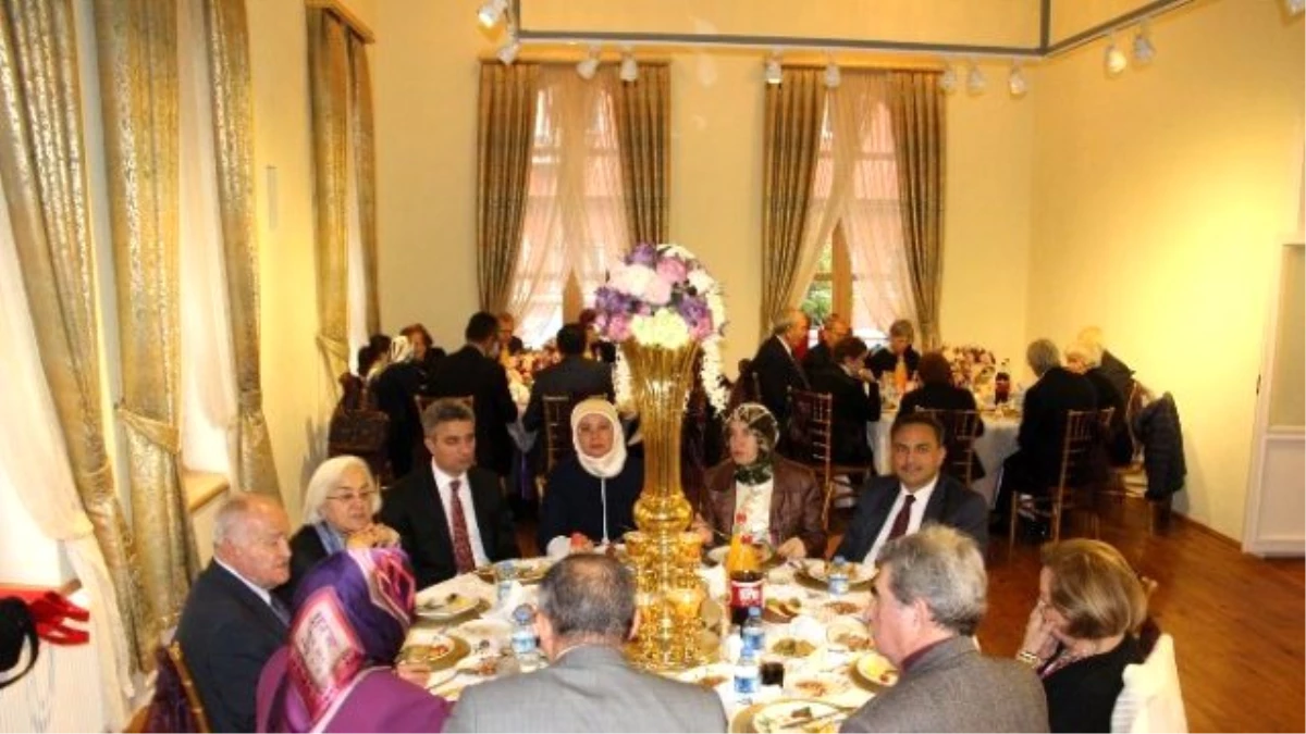 Başkan Yılmaz\'dan Baysal Ailesi Onuruna Akşam Yemeği