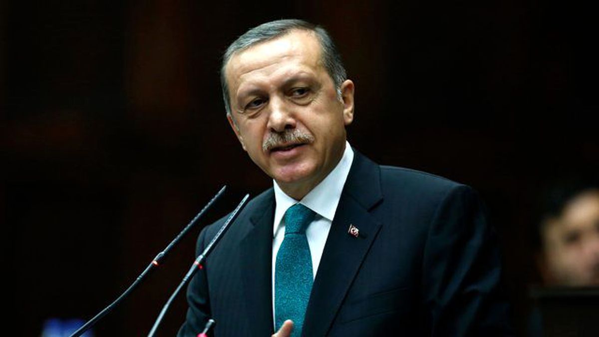 Cumhurbaşkanı Erdoğan, Beşiktaş'ı Tebrik Etti