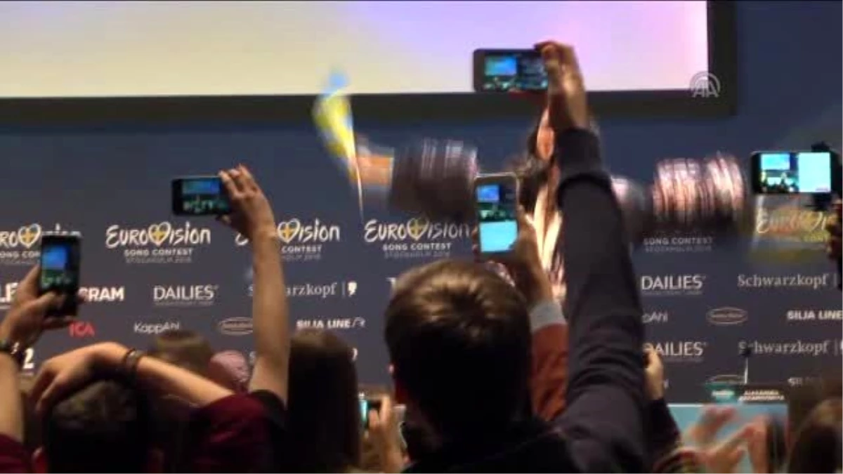 Eurovision Şarkı Yarışması\'nı Ukrayna Kazandı