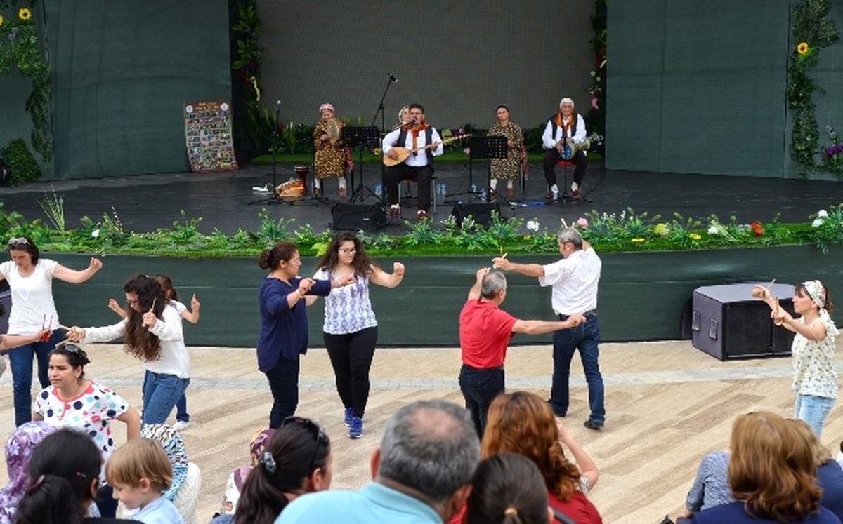 Expo 2016\'da İbradı Halk Oyunları Gösterisi