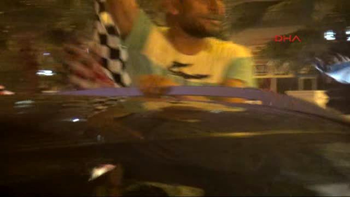 Adana Beşiktaş\'ın Şampiyonluğu Adana\'da da Kutlandı