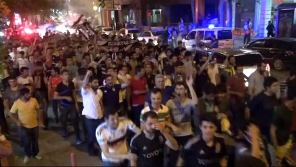 Adıyaman\'da Beşiktaşlıların Şampiyonluk Kutlaması