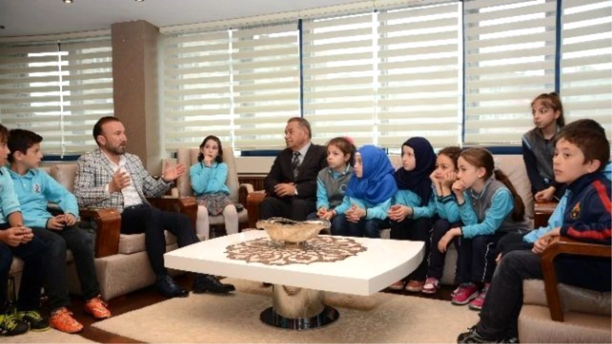 Başkan Doğan, Çocuklara Belediyeyi Anlattı