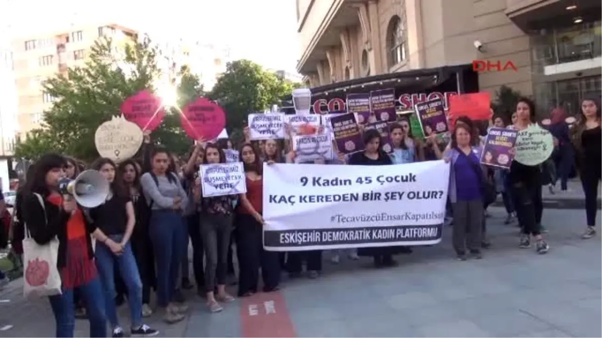 Eskişehir\'de Kadınların Taciz ve Tecavüz Protestosu