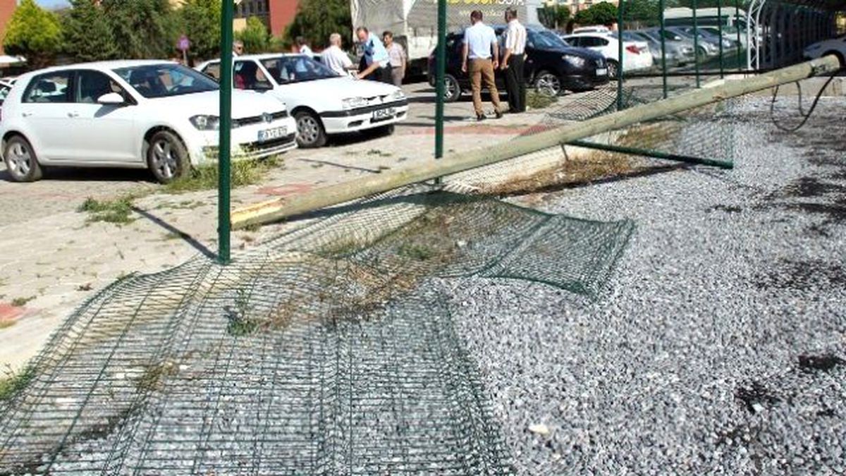 Kamyon Şoförünün Dalgınlığı Ortalığı Savaş Alanına Çevirdi