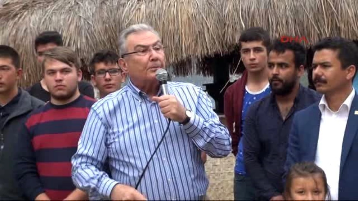 Kaş'ta Deniz Baykal'a Şok Tepki: 30 Yıldır Konuşuyorsunuz, Yeter