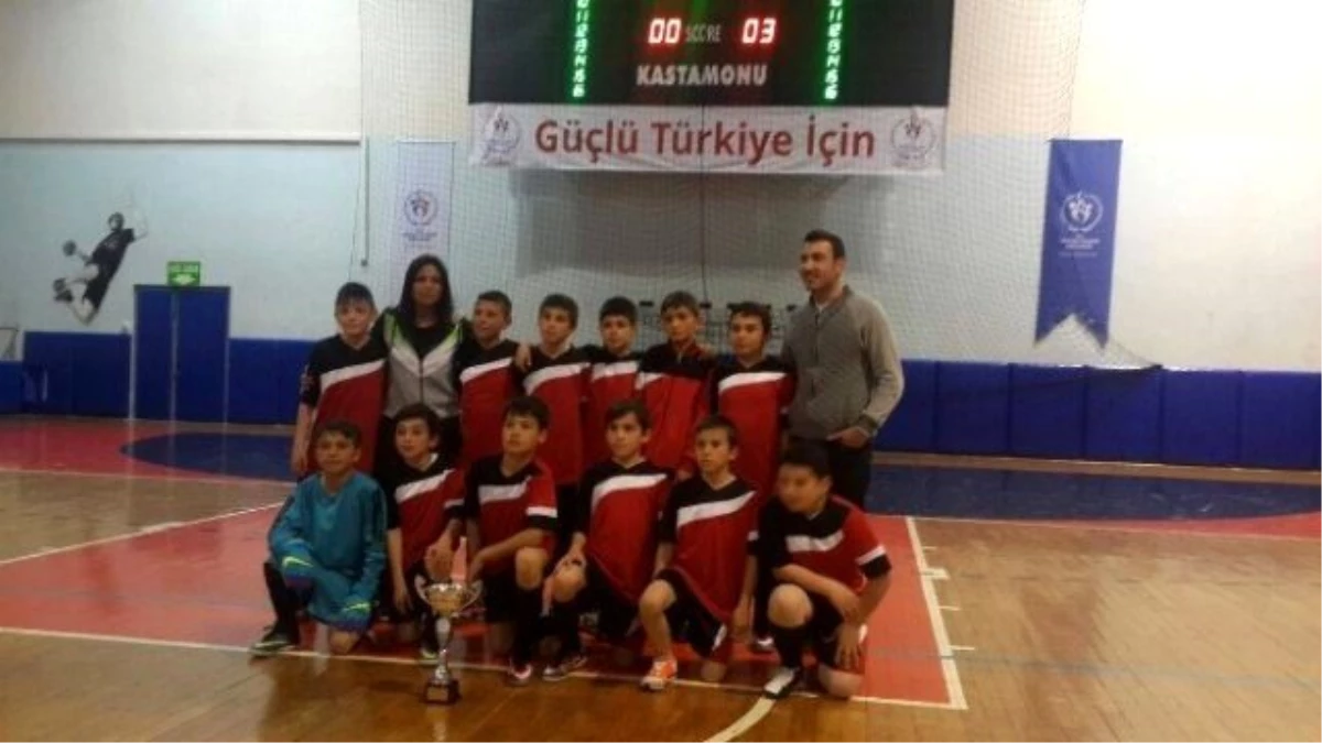 Küçükler Futsal İl Birinciliğinde Azdavay Başarısı