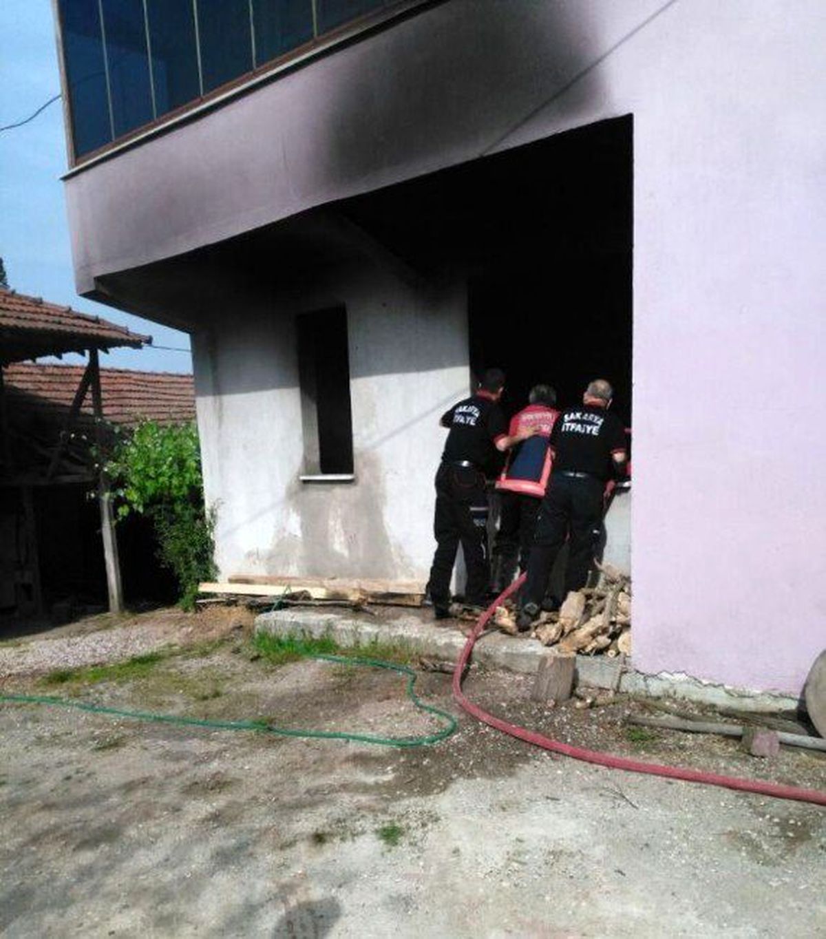 Kullanılmayan Dairede Çıkan Yangında Bir Kişi Dumandan Etkilendi