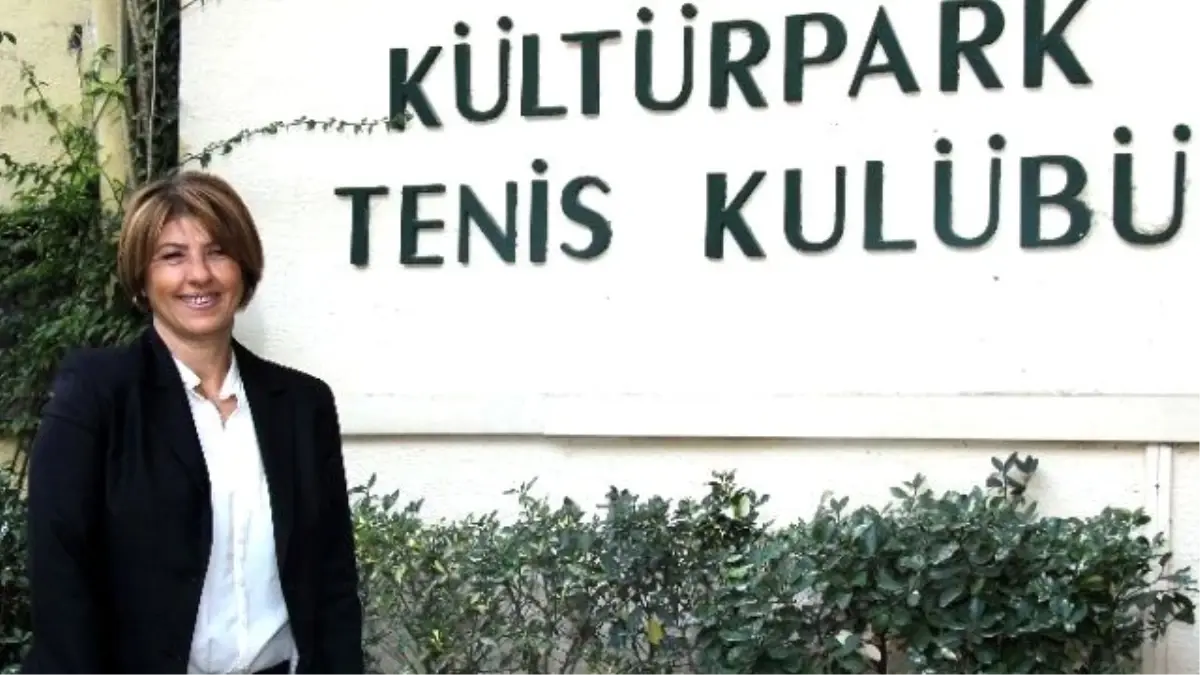 Kültürpark\'ta Tenis Şöleni