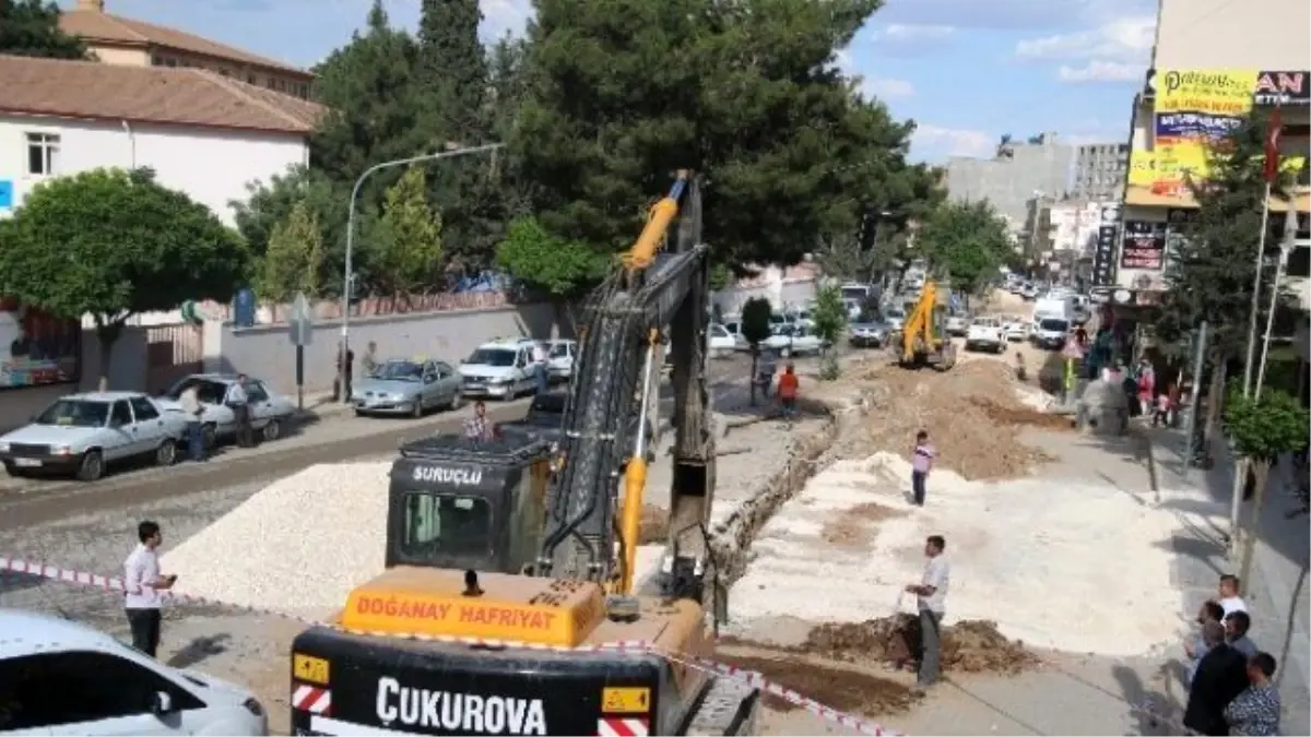 Suruç\'ta Prestij Caddesi İçin Çalışmalar Devam Ediyor