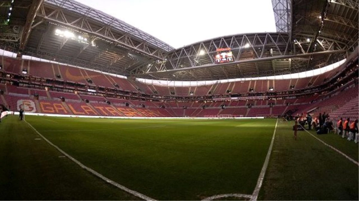 TFF Resmi Sitesi, Galatasaray\'ı Yanlışlıkla 8. Sıraya Gönderdi