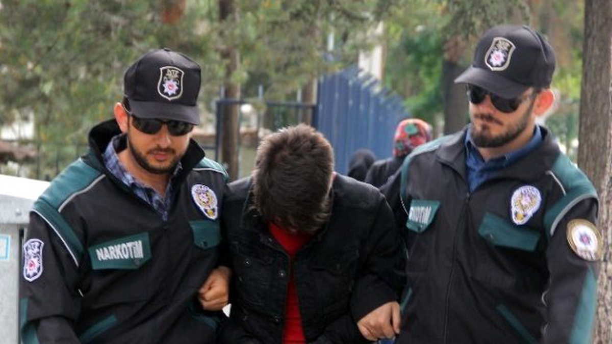 1,5 Kilogram Esrarla Yakalanan Şahıs Gözaltına Alındı