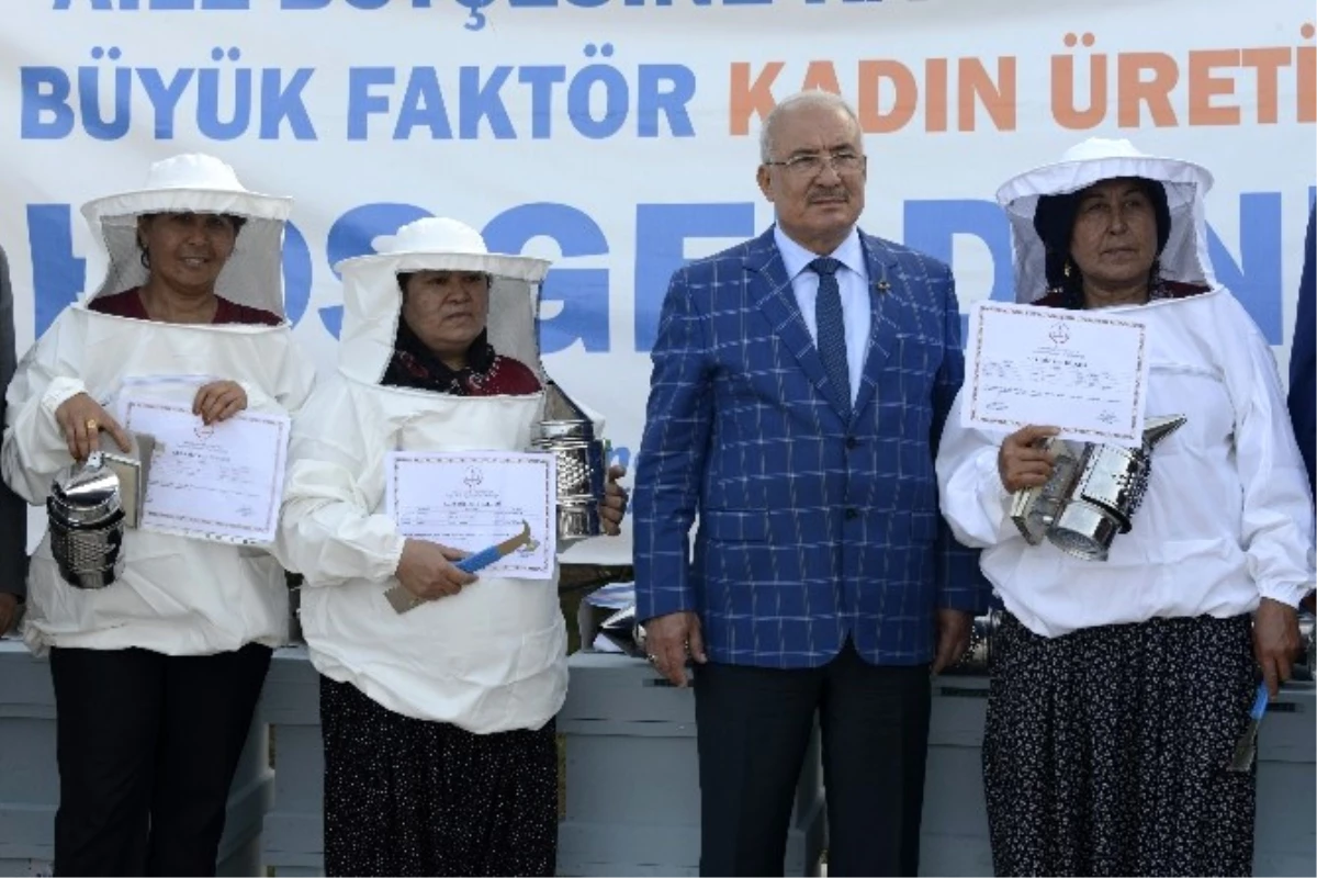 80 Kadın Üreticiye 240 Arı Kovanı