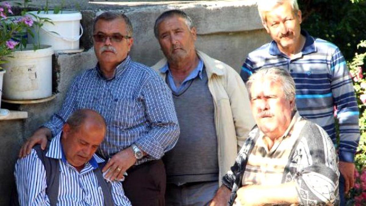 Ahırda İntihar Etti