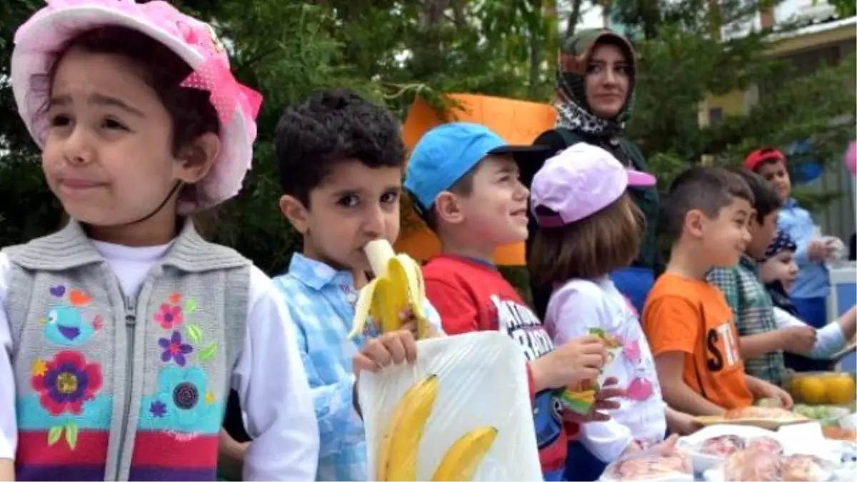 Anaokulu Öğrencileri Pazarcı Oldu