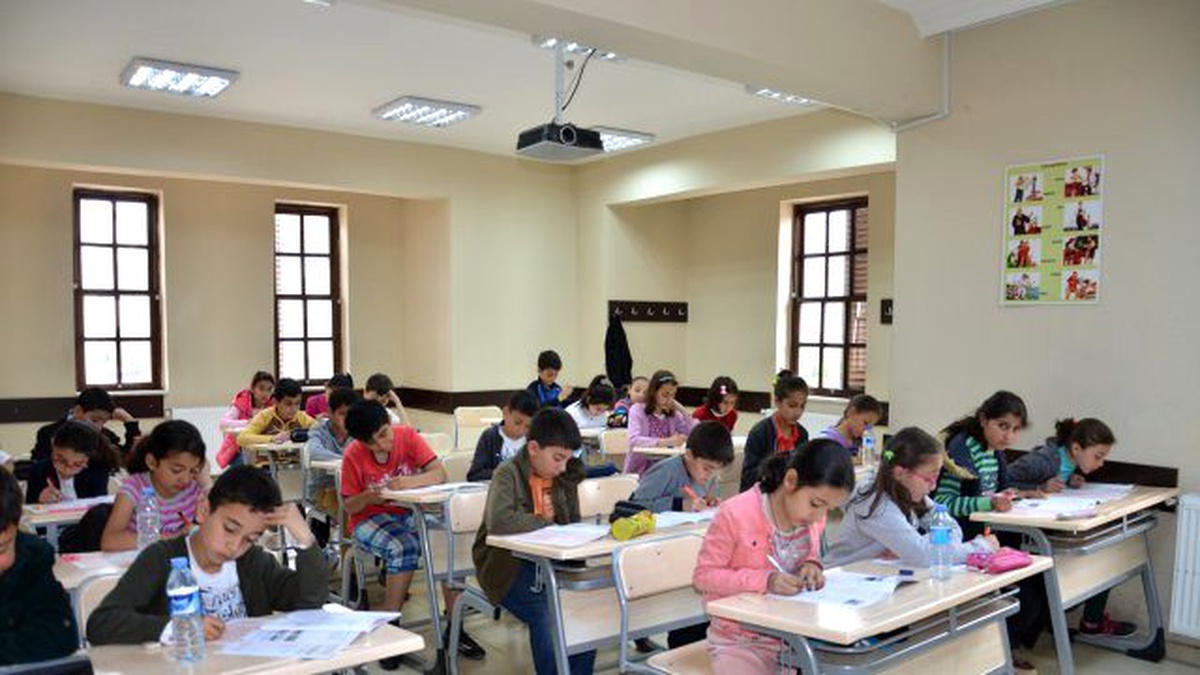 Büyükşehir Belediyesi Semt Konakları Öğrenci Seçme Sınavı yapıldı