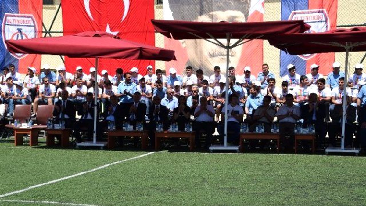 Çocuk Mahkumlardan 19 Mayıs Kutlaması