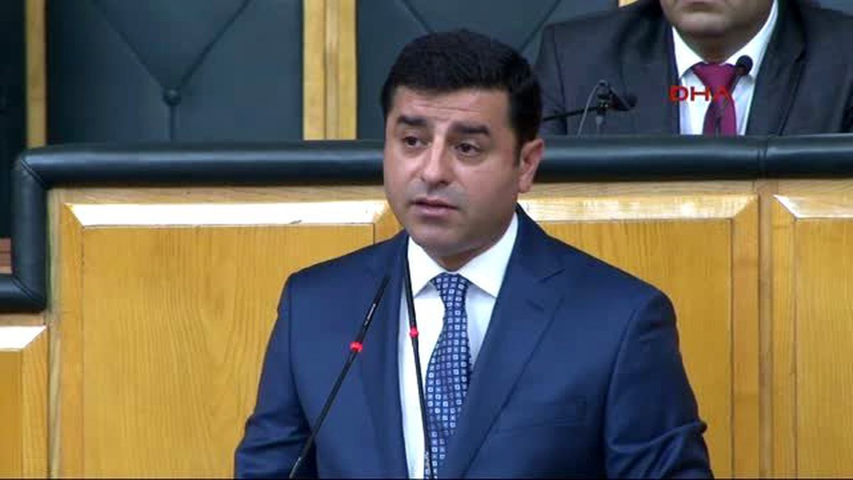Demirtaş . Böylesi Durumda Sorumluların Çıkıp Özür Dilemesi Gerekiyor 5