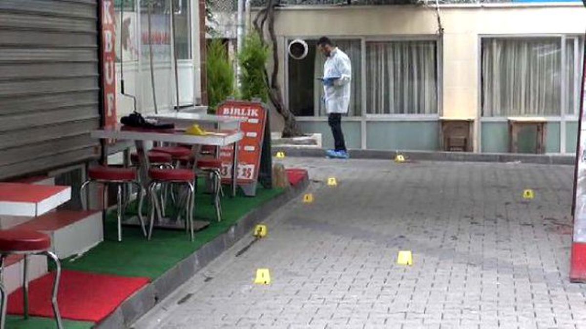 Fatih\'te Amca Dehşeti: 2 Yeğenini Kurşun Yağmuruna Tuttu (1)