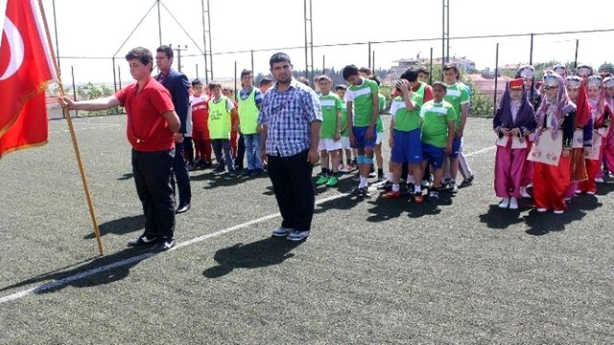 Gençlik Haftası Kutlamaları Başladı