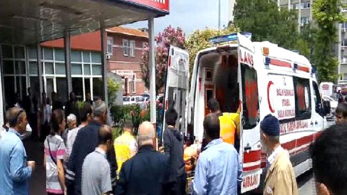 Geniş Haber) Fatih\'te Amca Dehşeti: 2 Yeğenini Kurşun Yağmuruna Tuttu