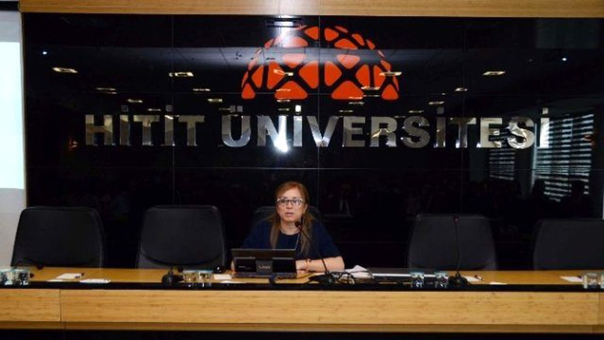 Rektör Kılıç Hitit Üniversitesinde \'Üniversitenin Turizme, Turizmin Üniversiteye Katkısı\' Konulu...