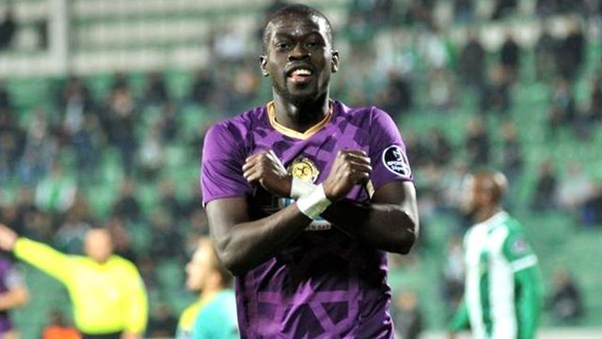 Trabzonspor, Badou Ndiaye'yi Renklerine Kattı
