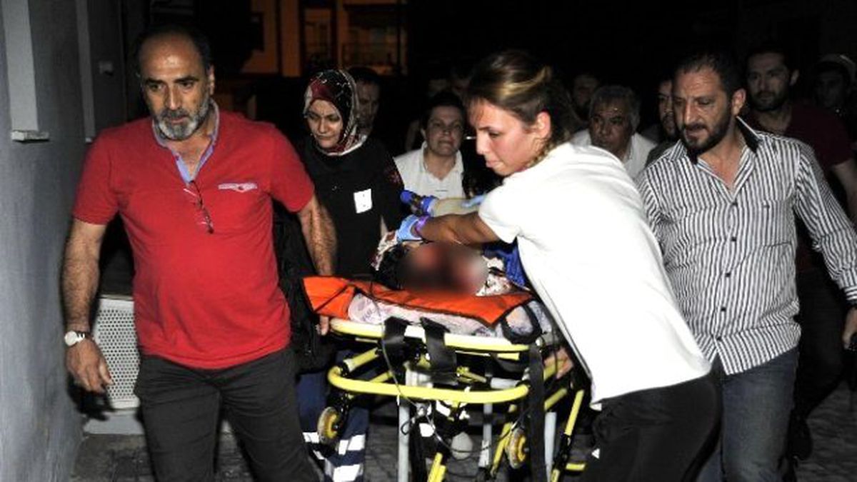 Veda Mesajı Attığı Eşiyle Telefonda Konuşurken Kafasına Sıktı