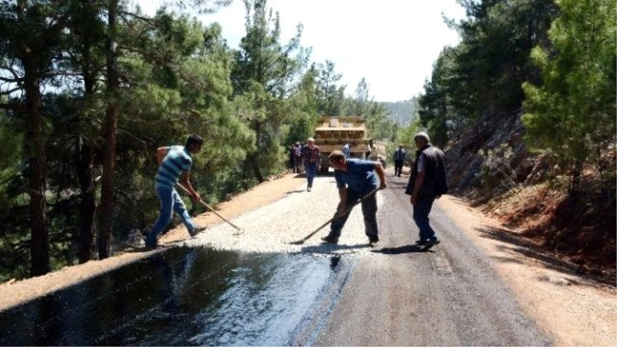 Aydıncık, Sıcak Asfaltla Tanıştı