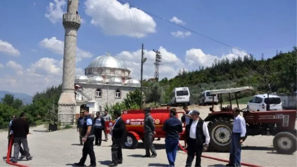 Büyükşehir Yangın Tanker Dağıtımı Sürüyor