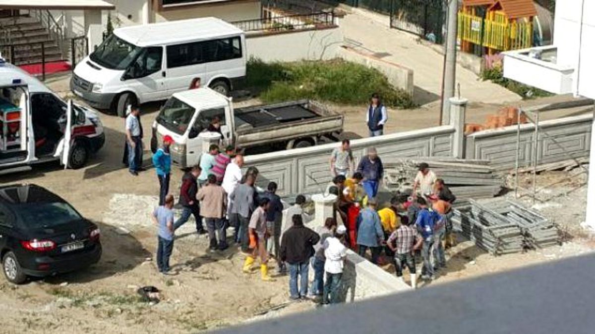 Çorlu\'da Elektrik Akımına Kapılan İşçi Yaralandı