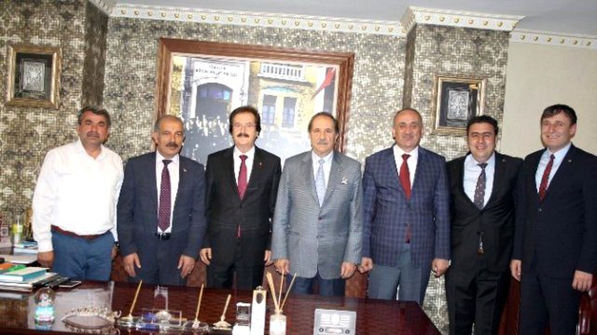 Cü Rektörü Kocacık\'tan, Sesob Başkanı Köksal\'a Ziyaret