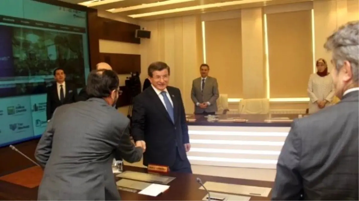 Davutoğlu\'nun Veda Ziyaretleri