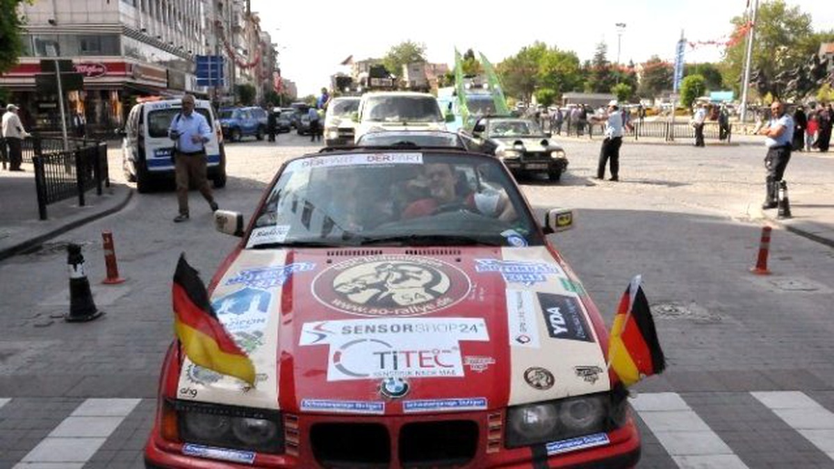 Dünyaca Ünlü Dostluk ve Barış Rallicileri Uşak\'ta
