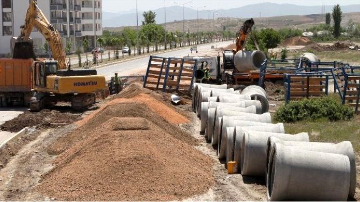 Elazığ\'da Şorşor Deresi Kolektör Hattı Çalışmaları Devam Ediyor