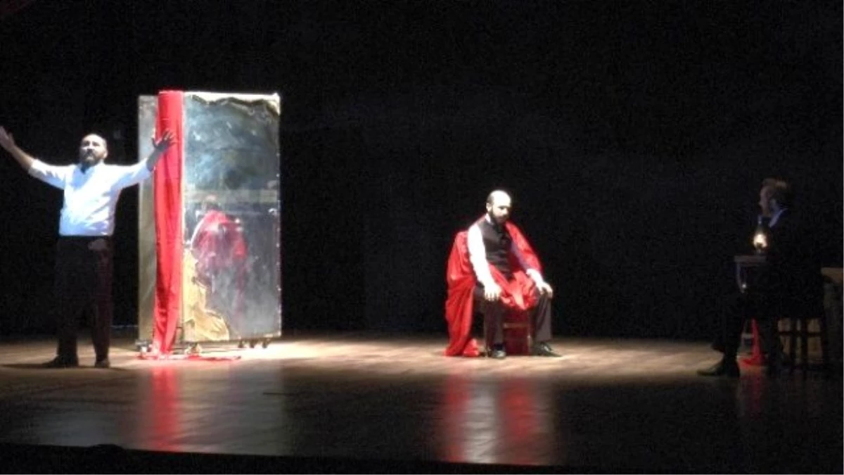 Gaziantep\'te Mehmet Akif Ersoy Tiyatro Gösterisi ile Anlatıldı