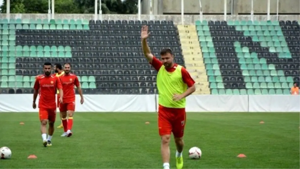 Kızılcabölüksporlu Futbolcudan Kendisine Saldıran Taraftara Dava