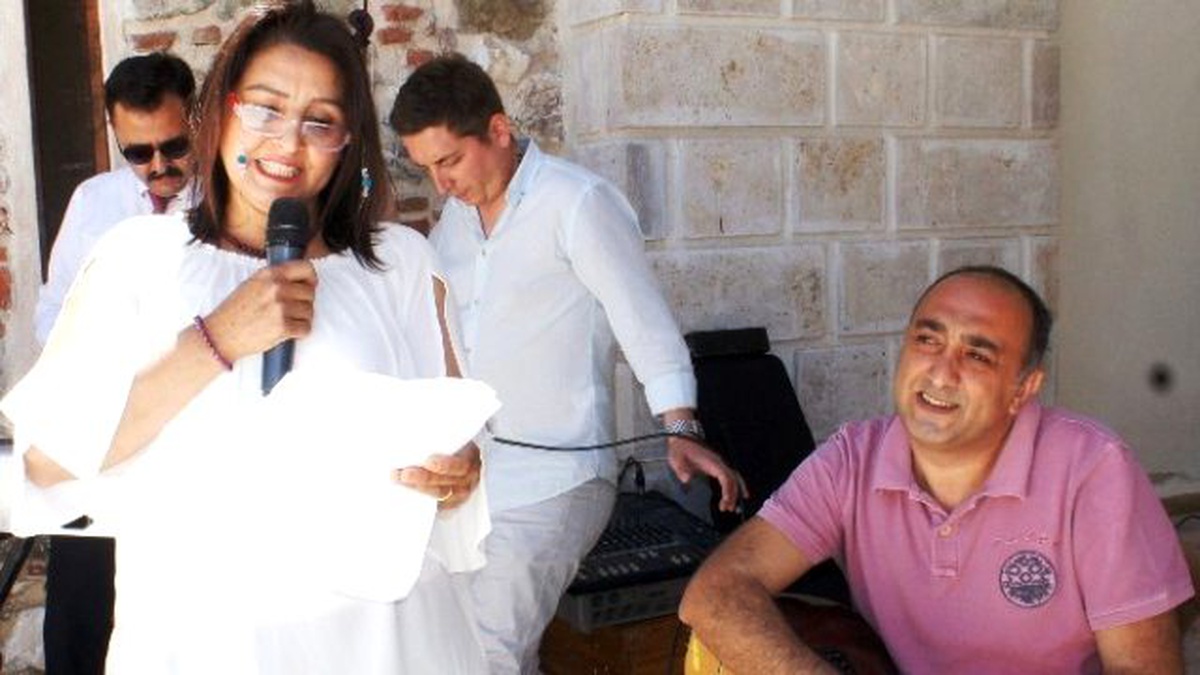 Mantı Yapıp Üniversite Öğrencilerine Destek Oluyorlar