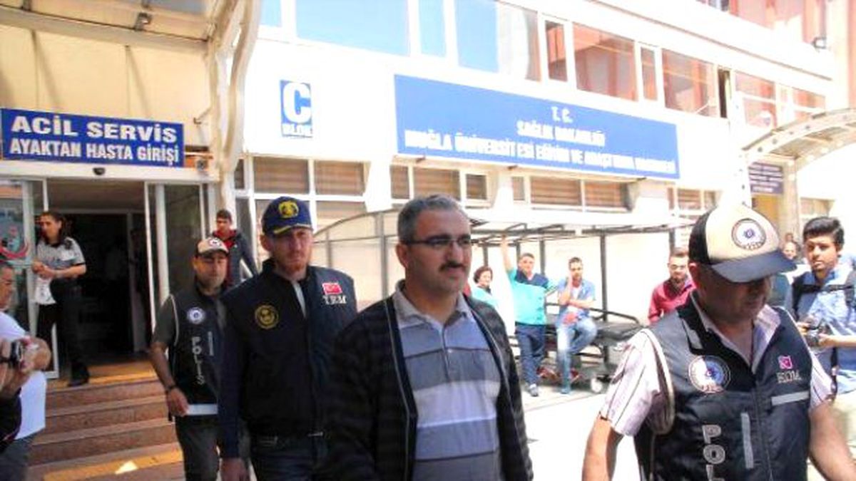 Muğla ve Denizli\'de FETÖ/PDY Operasyonu: Gözaltı Sayısı 15\'e Yükseldi
