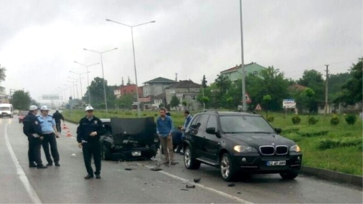 Samsun\'da Trafik Kazası: 4 Yaralı