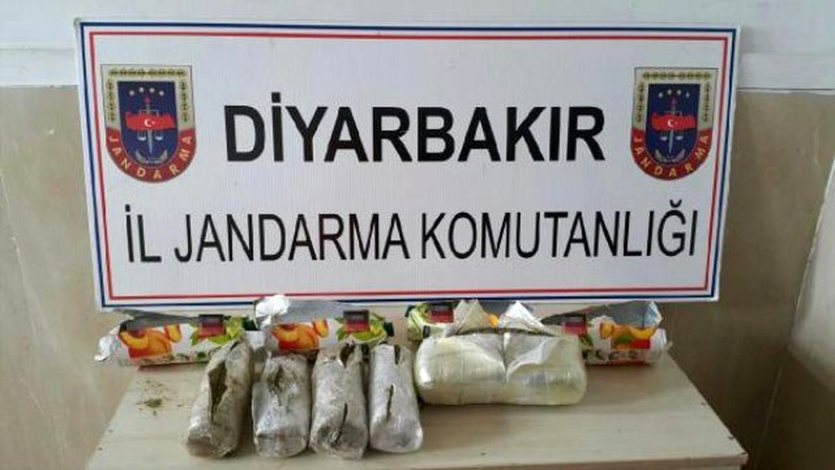 Trende Meyve Suyu Kutularında 3 Kilo 710 Gram Esrar