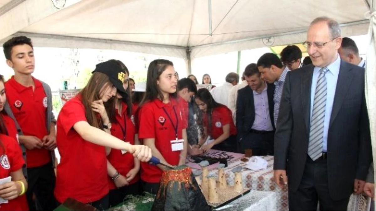 Vedat Topçuoğlu Anadolu Lisesinde Bilim Şenliği Start Aldı