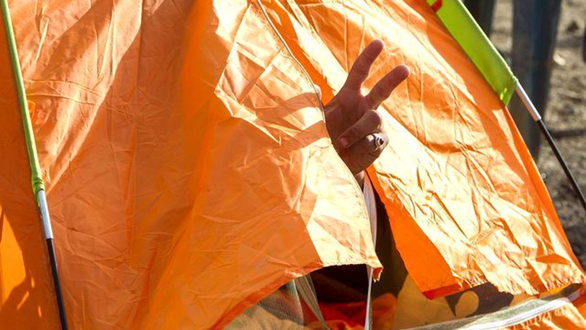 Yunan Basını: Kampta Genelev Açtılar