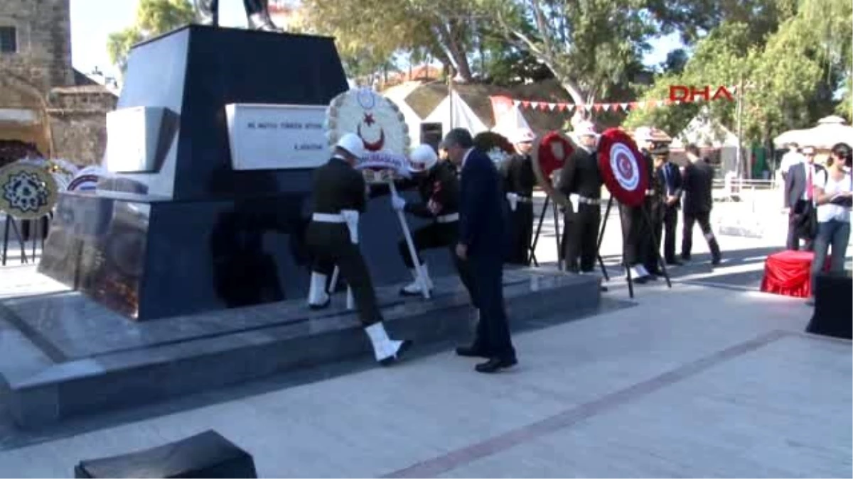 19 Mayıs Atatürk\'ü Anma Gençlik ve Spor Bayramı Kktc?de Törenlerle Kutlandı