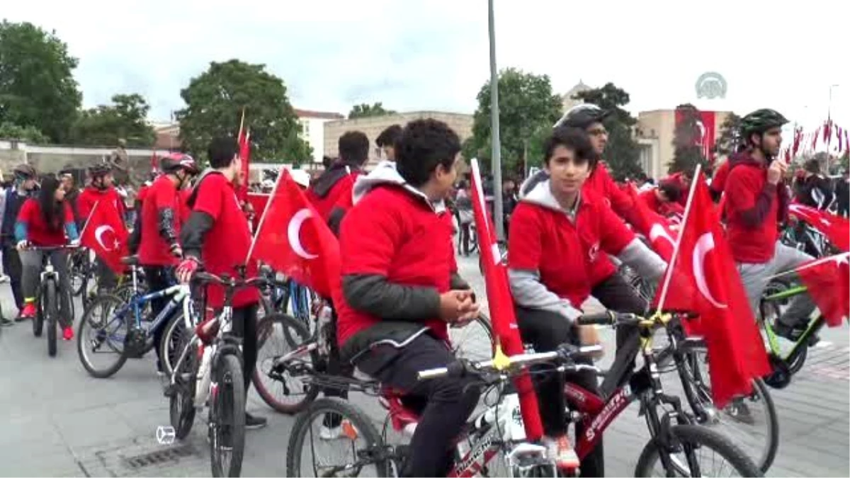 19 Mayıs Atatürk\'ü Anma, Gençlik ve Spor Bayramı