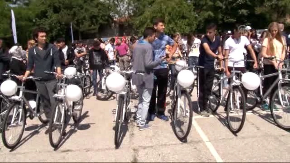 407 Öğrenciye Bisiklet Dağıtıldı