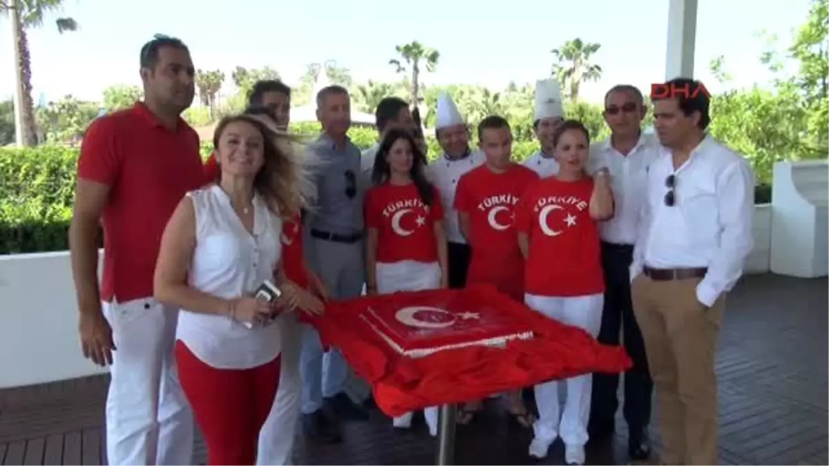 Antalya Havuzda 19 Mayıs Kutlaması